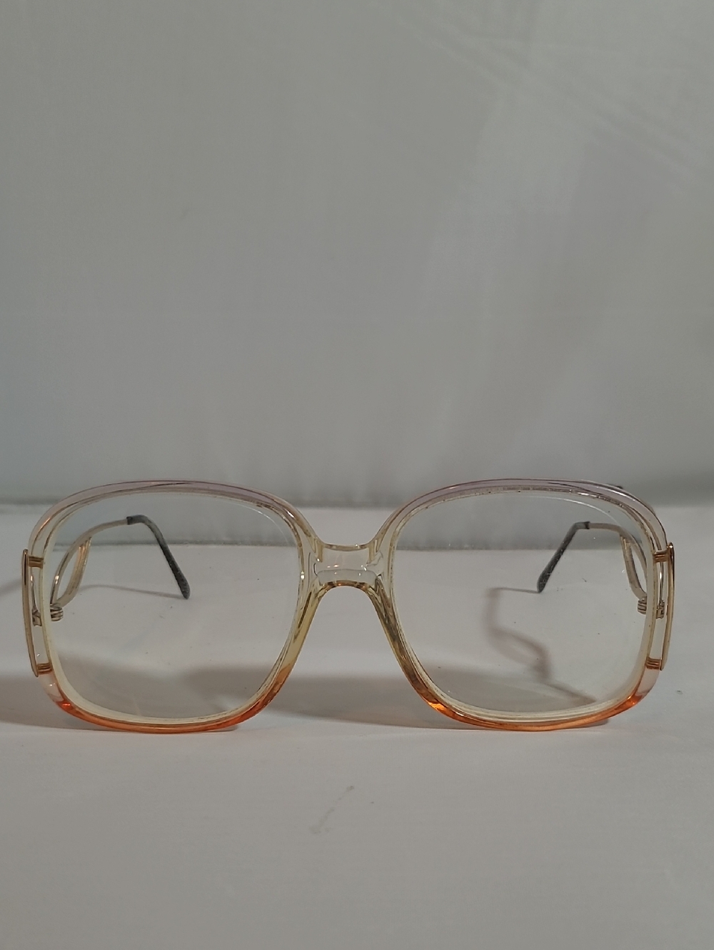 Vintage 1980s Oversized Gradient Square Frames in Peach